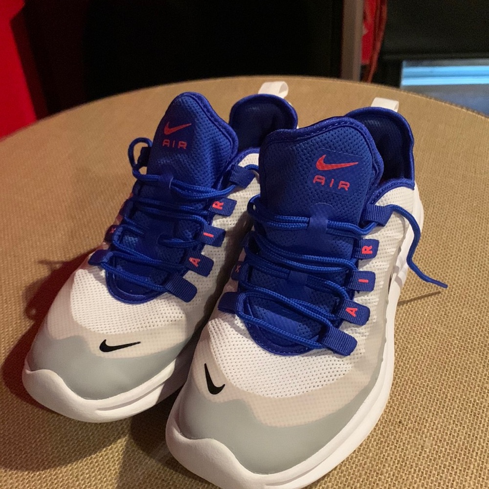 Nike Air Tennis Shoes 💝 offers welcomed